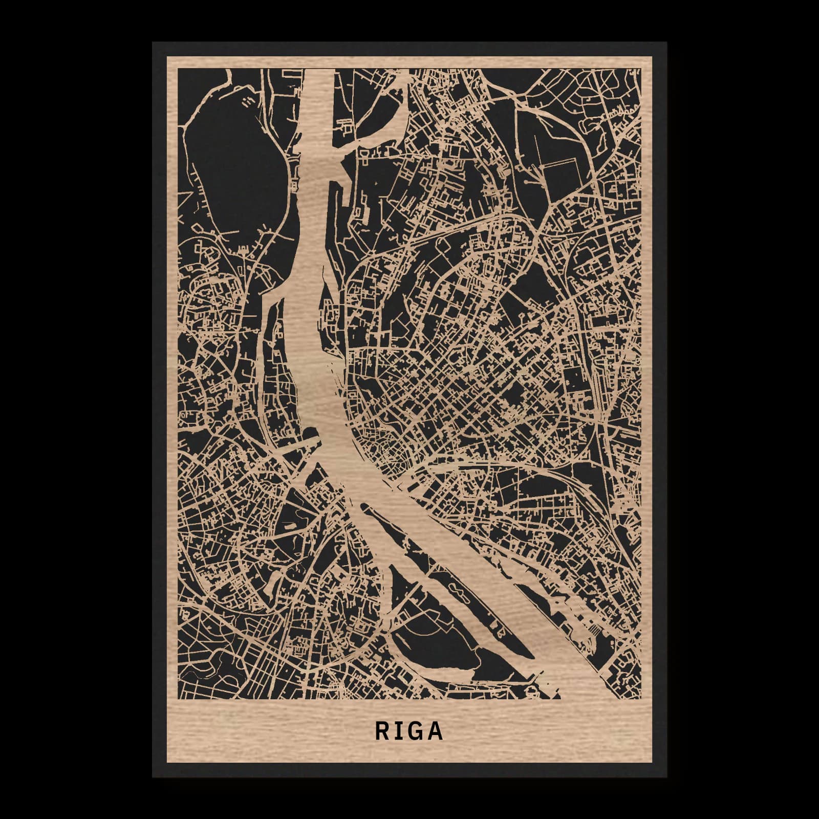 Riga – Altstadt, Jugendstil und nördliche Gartenquartiere, 35 × 50 cm. Rechteckiger Stadtplan aus Holz, gefertigt aus geöltem Eichenholz – zwei Schichten mit schwarzer Rückenplatte.
